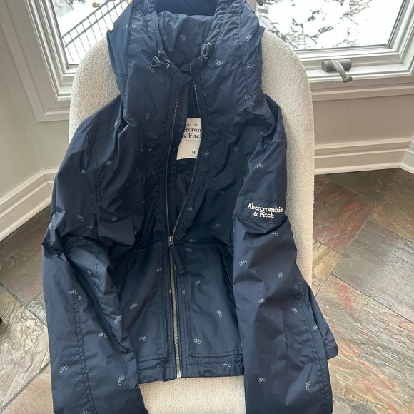 Rare Abercrombie & Fitch Navy Windbreaker with Bicycle Pattern - Picture 2 of 3